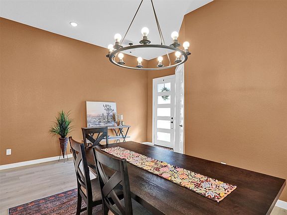 5th image of 3009 Hobbs Ln