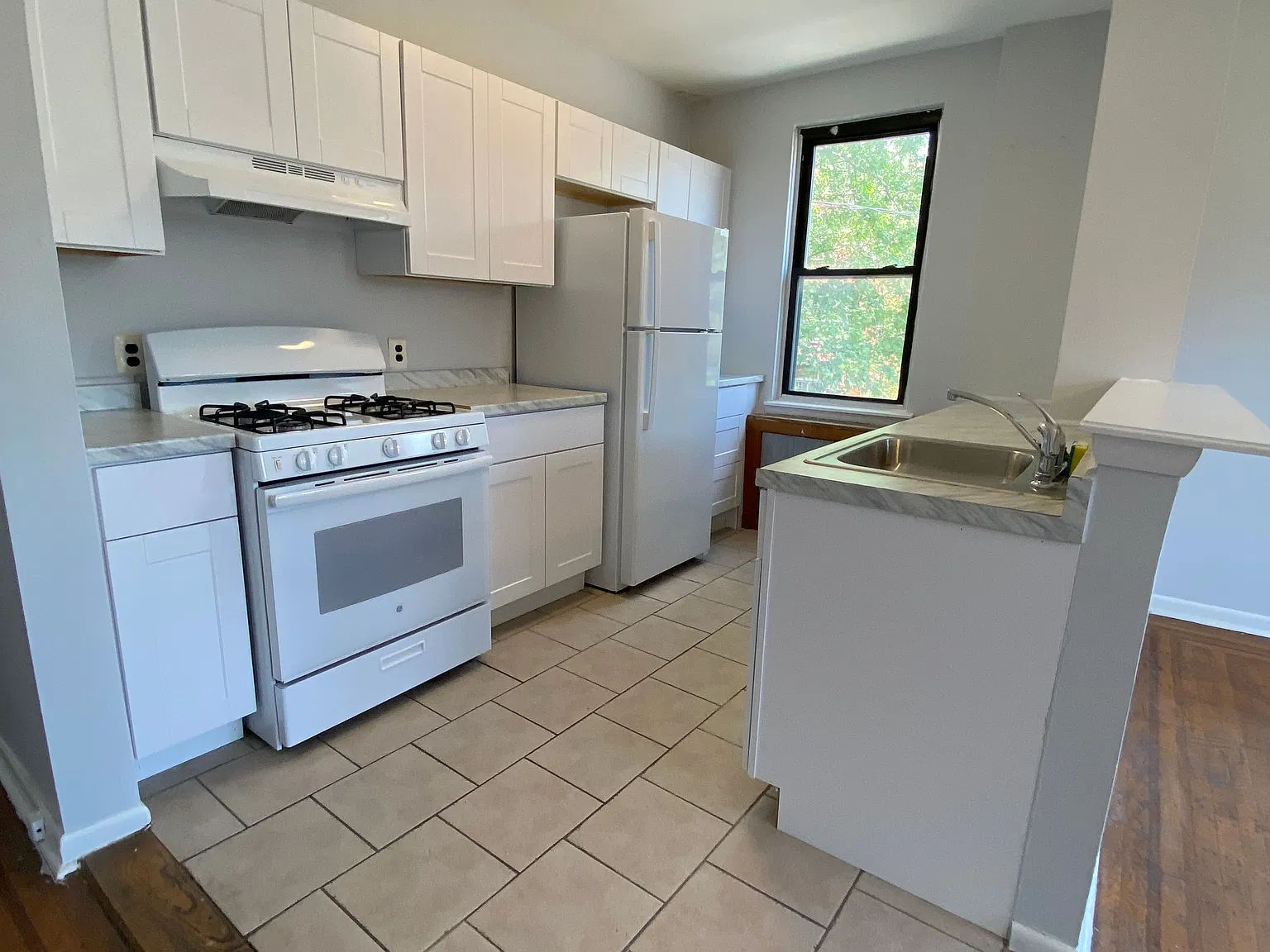 4204 Baltimore Ave — Photo 1