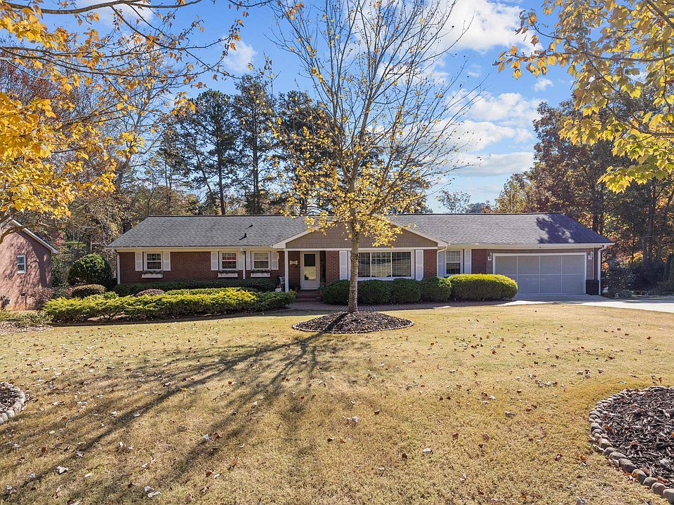 1st image of 162 Gordon Dr