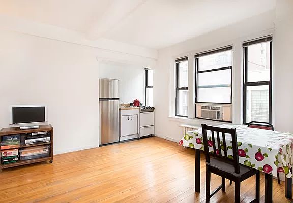 2nd image of 339 E 58th St APT 6B