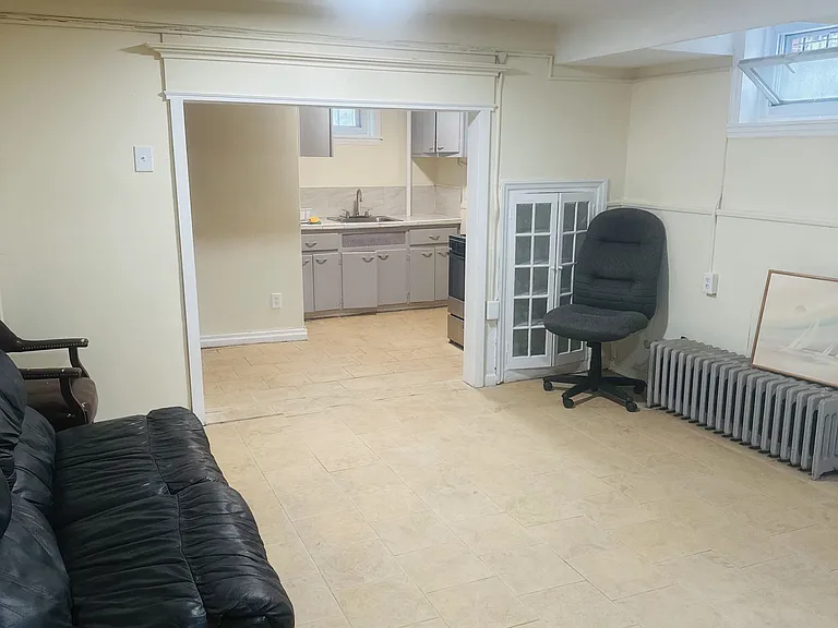 367 Fairview Ave — Photo 8