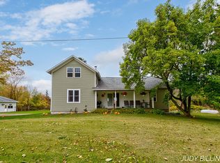 1676 68th St, Fennville, MI