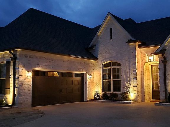 5th image of 80 Pine Valley Dr