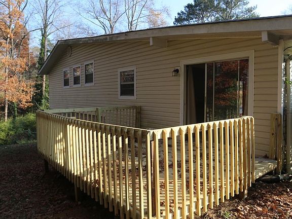 4th image of 3305 Stoney Dr