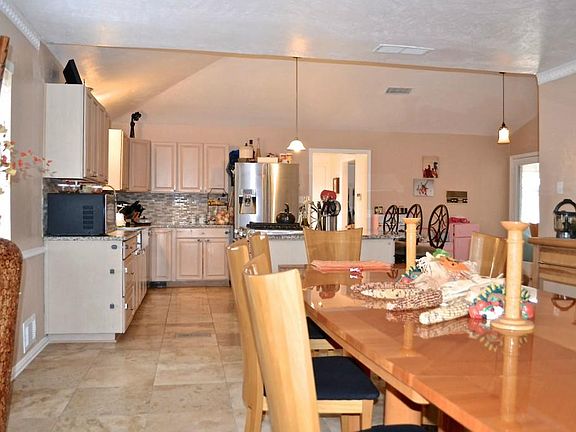 3rd image of 13853 Peyton Dr