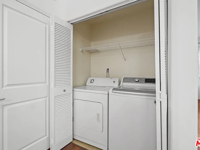 100 S Alameda St #115 — Photo 8