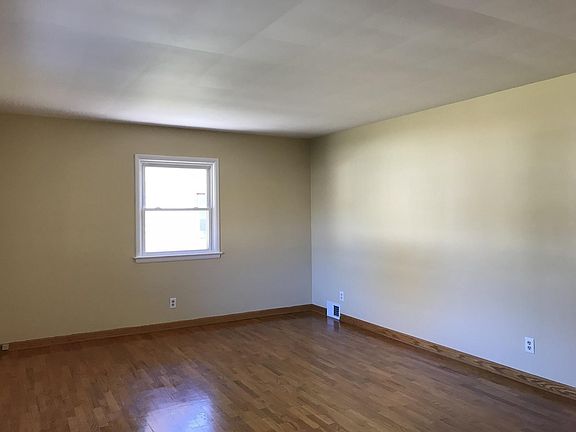 4th image of 509 W Paulson St