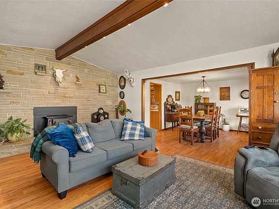 5th image of 631 5th Avenue