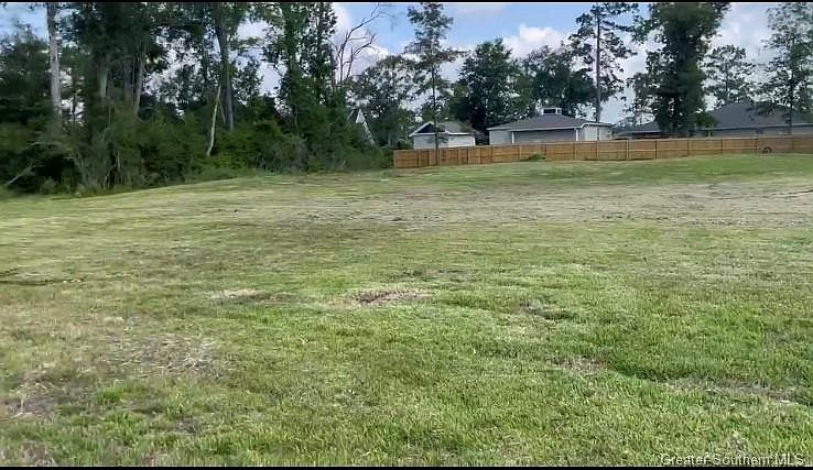 1st image of 572 Anglewood Dr