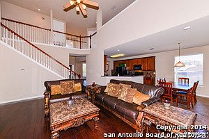 3rd image of 502 Hillside Ct