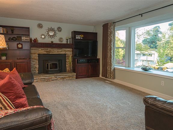 4th image of 3150 Aegean Blvd NE