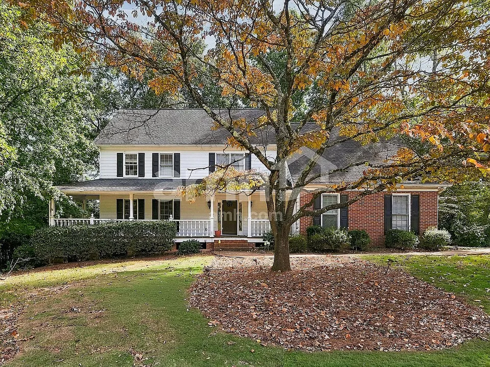 1252 Lake Washington Dr