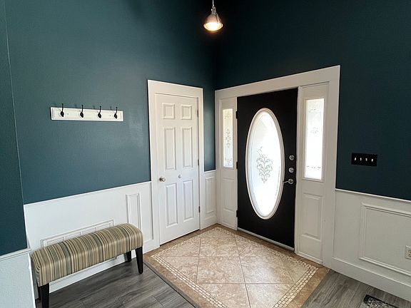 5th image of 393 Pristine Water Ln