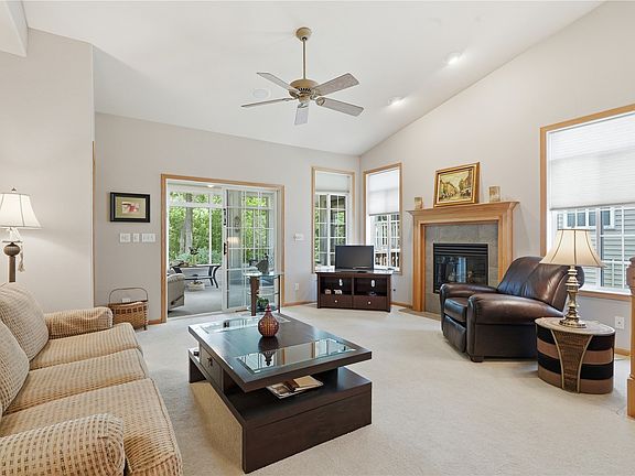 5th image of 1722 Meiers Ct NW