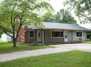 108 Morris Dr, Mount Carmel, IL 62863