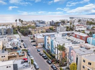 122 Galleon St, Los Angeles, CA 90292