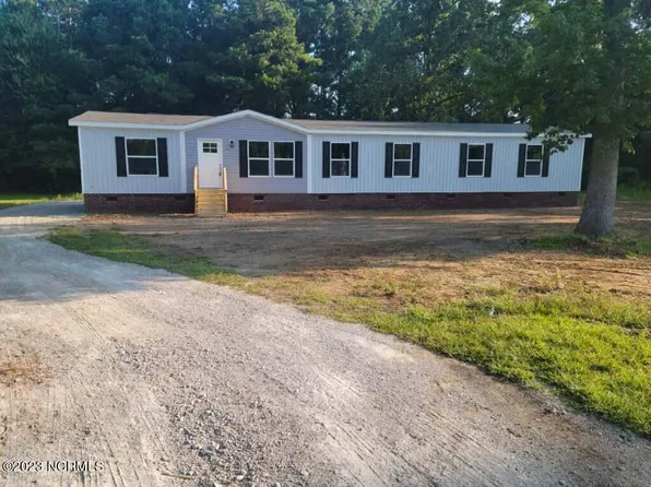 44 Robin Hood Court, Whiteville, NC 28472