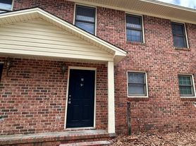 28 Highland Ave