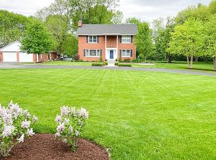 225 Elizabeth St, Yorkville, IL 60560