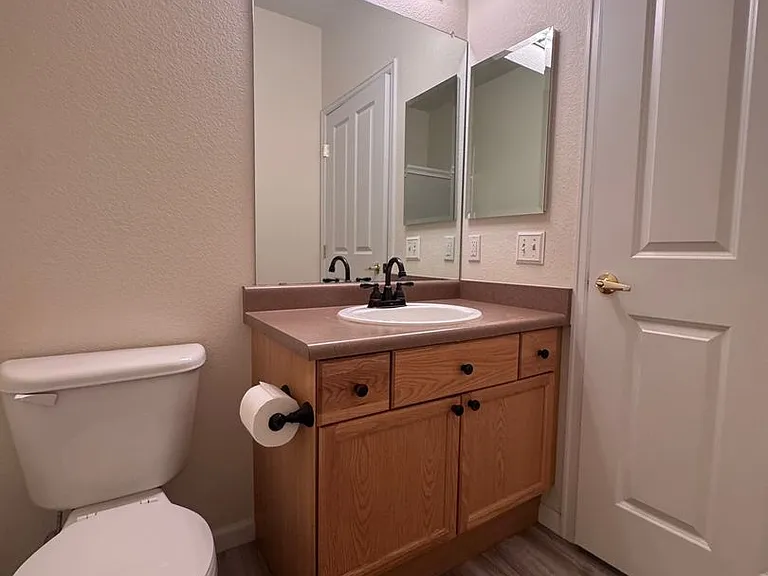 8457 S Hoyt Way #303 — Photo 24