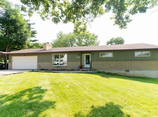 1804 Loch Frst, Macon, MO 63552