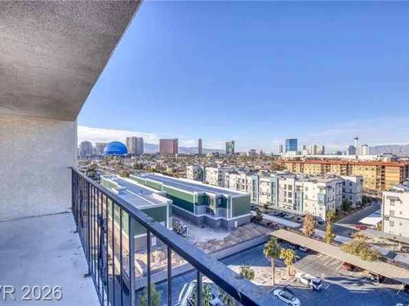 3930 University Center Dr, Las Vegas, NV