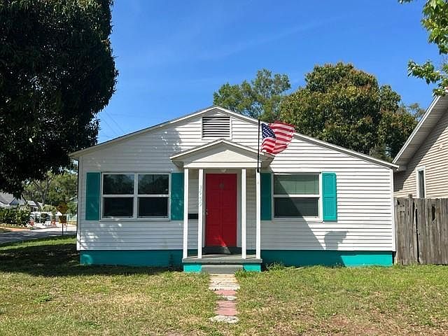 1st image of 3959 3rd Ave N