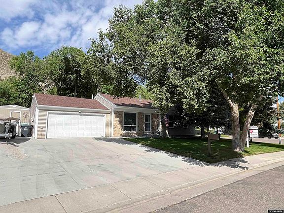 2nd image of 2235 Pennsylvania Blvd
