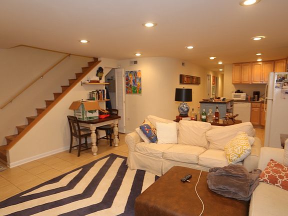 2nd image of 2137 N Sheffield Ave #G02c