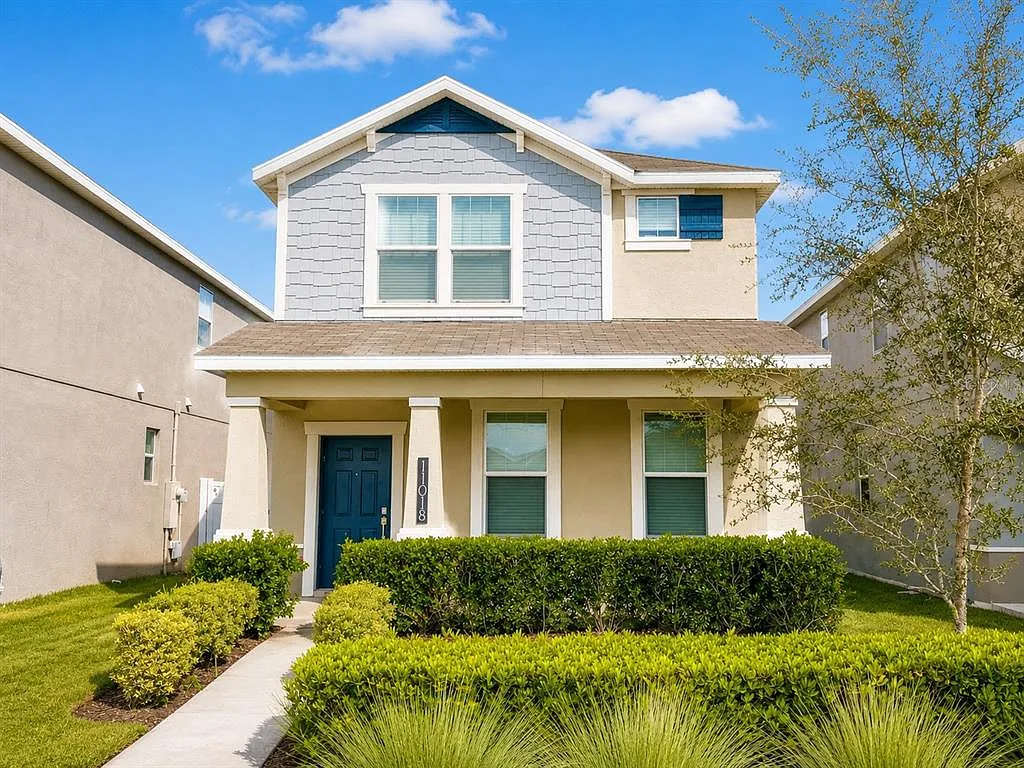 3 bed, 2.5 bath, 2124 sqft, $2,850 — Photo 1