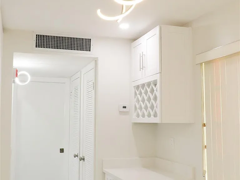 343 Normandy Ln #343 — Photo 4