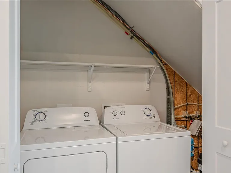 1724 Richard Martin Dr — Photo 13