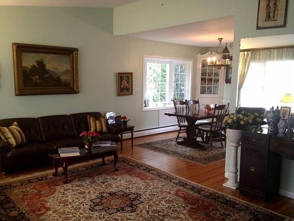 Living Rm and Dining rm