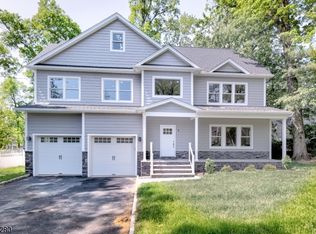 1 Stoney Hill Pl, Livingston, NJ 07039
