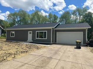 126 19th St, Monroe, WI 53566