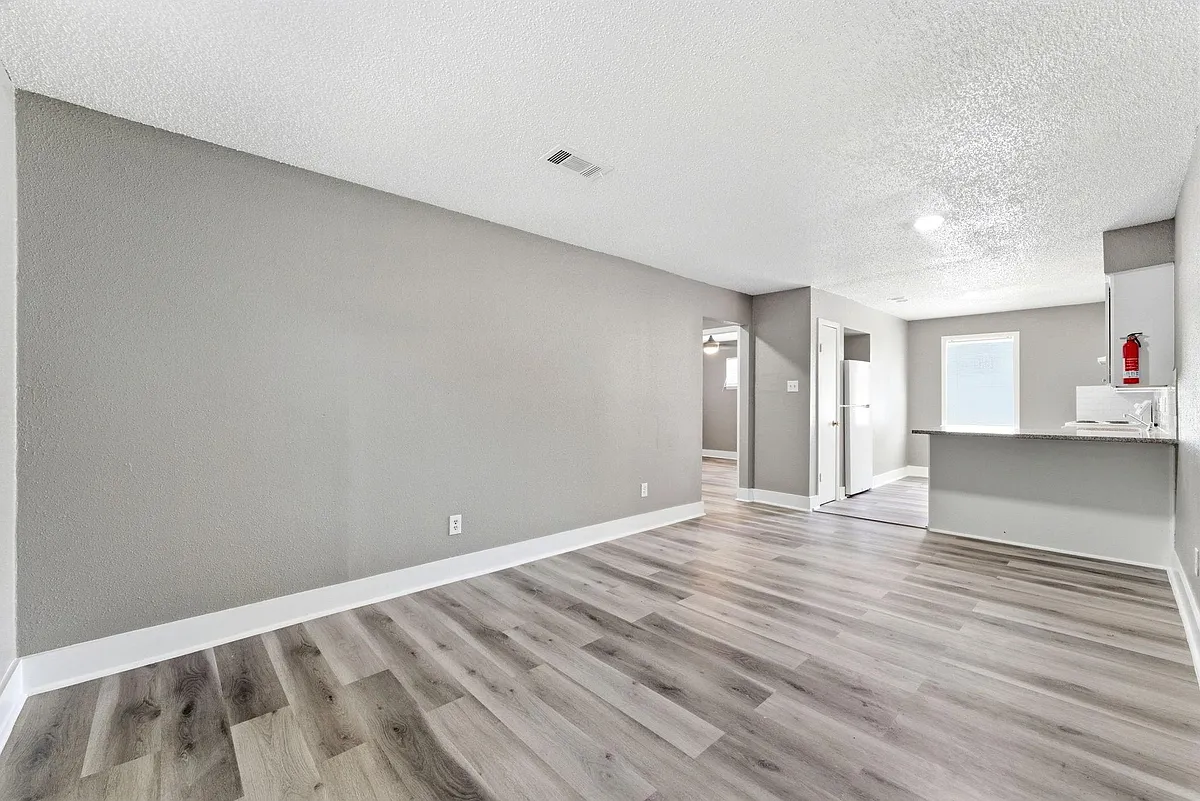 Building Photo - 16957 Rabon Chapel Rd