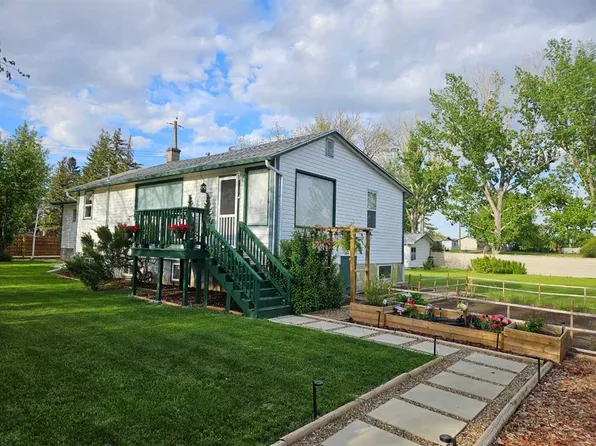 606 W 4th St, Bassano, AB T0J 0B0