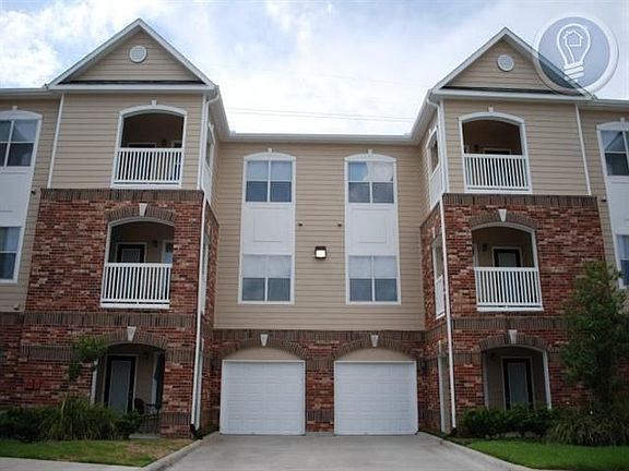 4th image of Wortham Center Dr