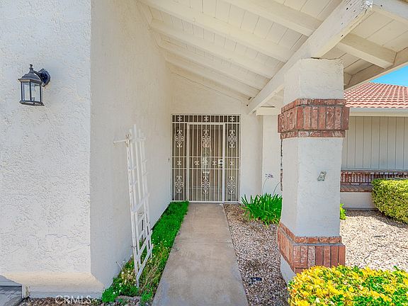 2nd image of 1348 Pepper Tree Dr