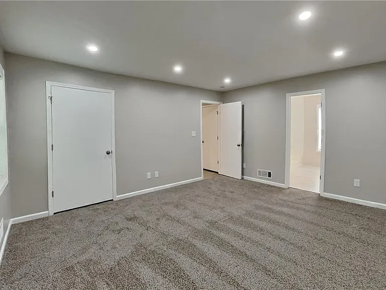 620 Gregory Manor Dr SW — Photo 7