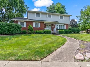 2300 Winnebago Dr, Springfield, IL 62702