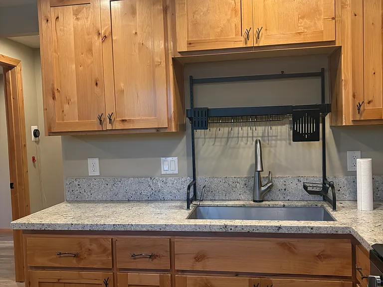 703 Modesto Ln — Photo 8