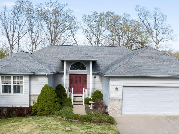 210 Bogey Ln, Gravois Mills, MO 65037