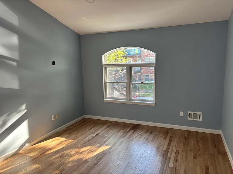 2623 E 21st St #1-2RR — Photo 11