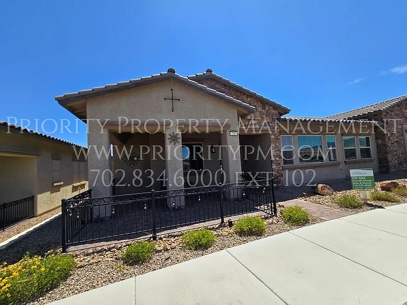 738 Purple Knoll Walk