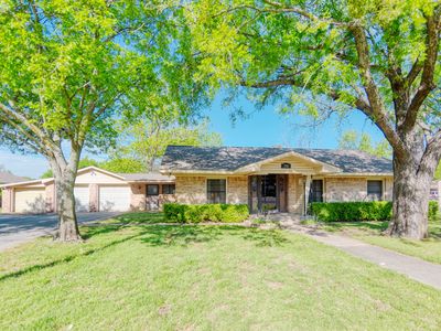 700 S Washington St, Pilot Point, TX, 76258
