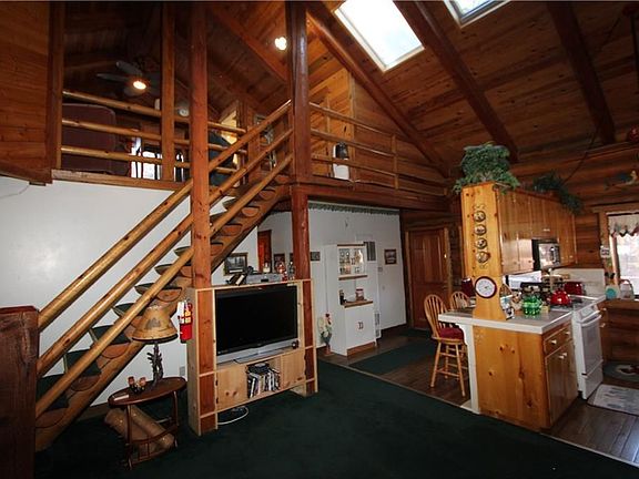 2nd image of 142 Moreno Ln