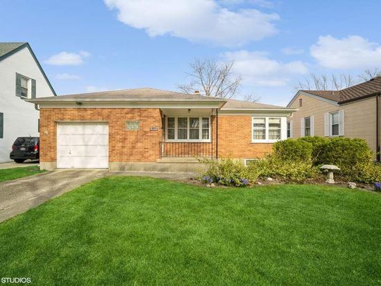 917 N Vail Ave, Arlington Heights, IL 60004