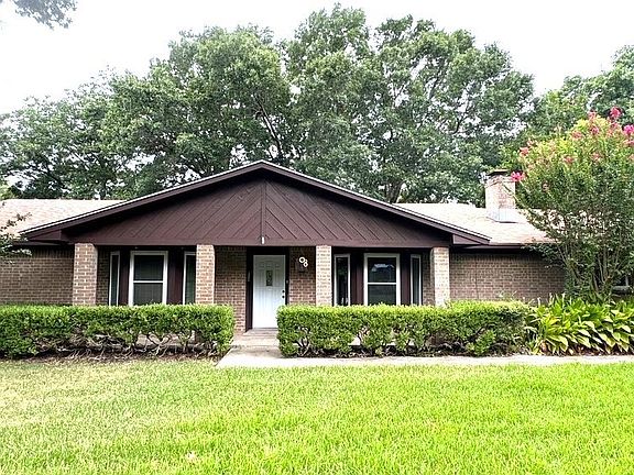 2nd image of 1707 Twin Island Dr