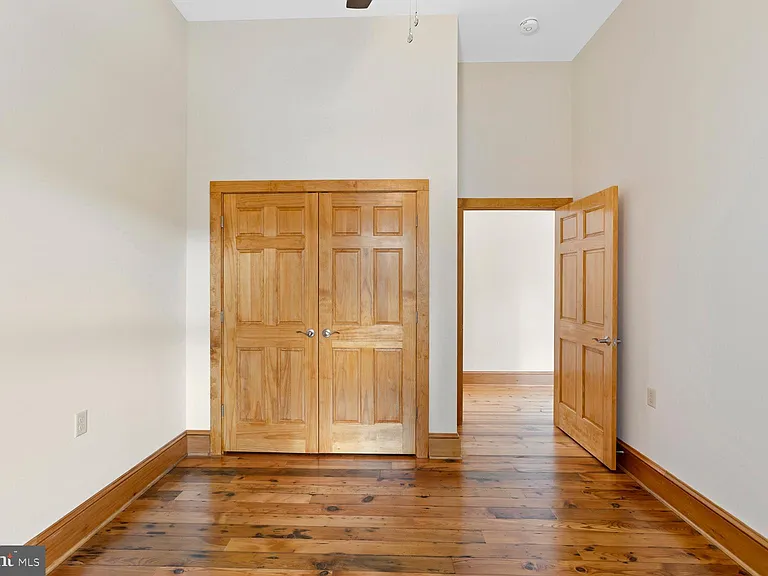 213 Piccadilly St #A — Photo 20